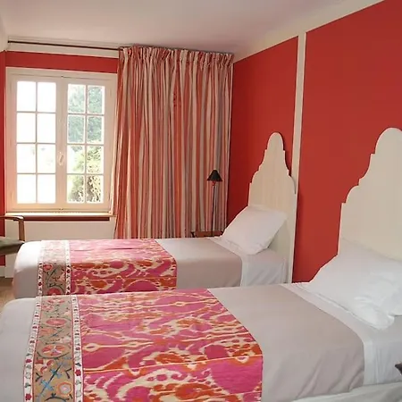 La Maison Rouge Holiday home Saint-Crespin