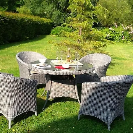 Holiday home La Maison Rouge Saint-Crespin