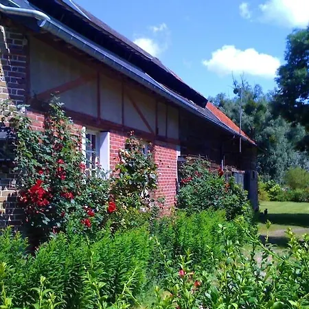La Maison Rouge Holiday home *